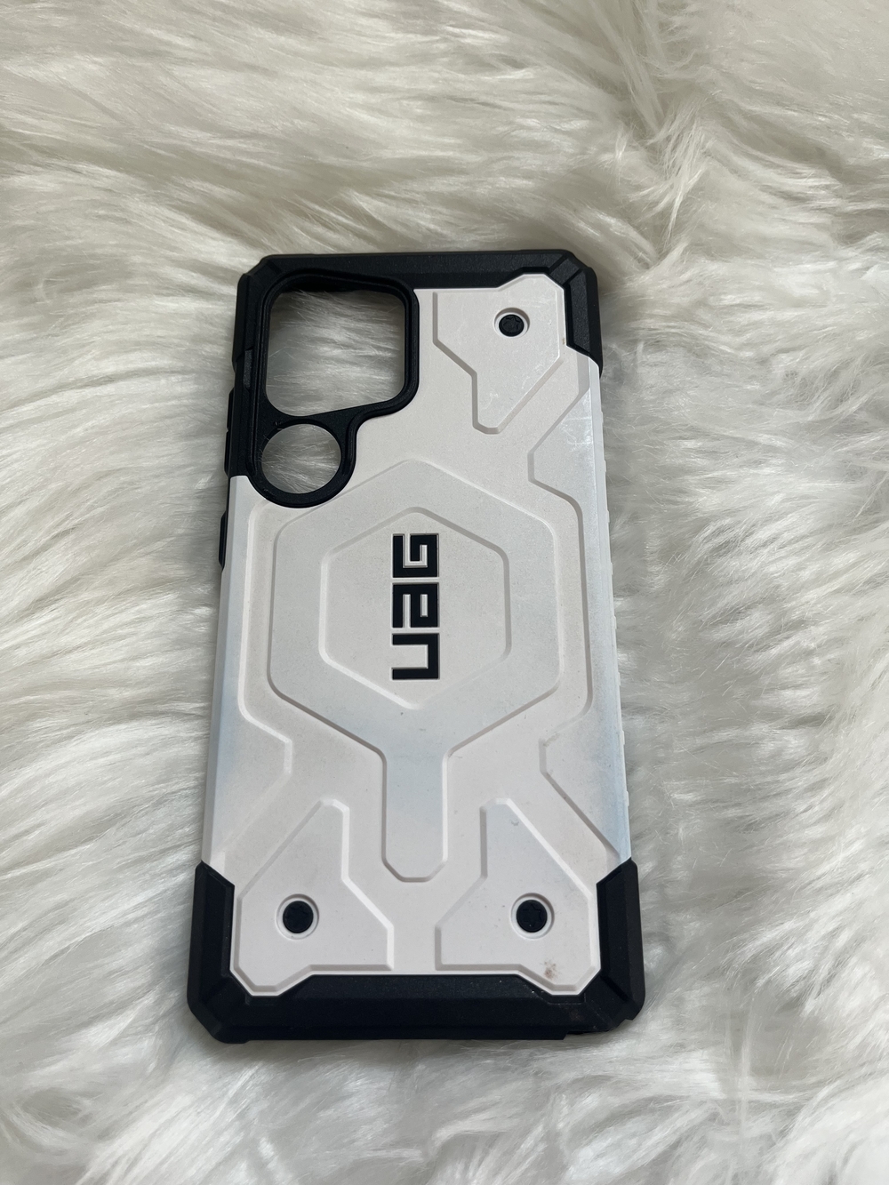 UAG Rugged Protective Phone Case in White and Black